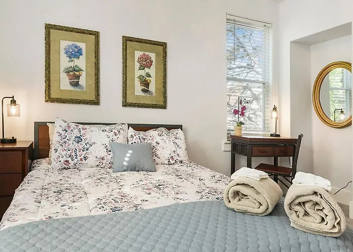 Elegant 6br - Walk To The Riverfront, Casino! * Pittsburgh